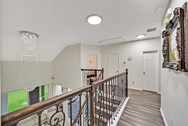 Building Photo - 7107 Cornflower Ln