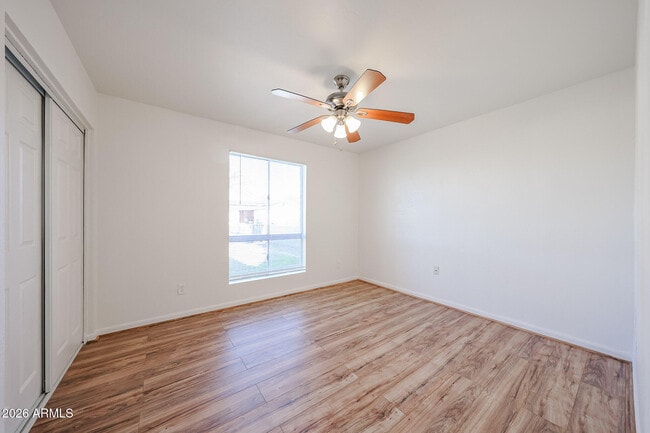 Building Photo - 3015 W Bluefield Ave