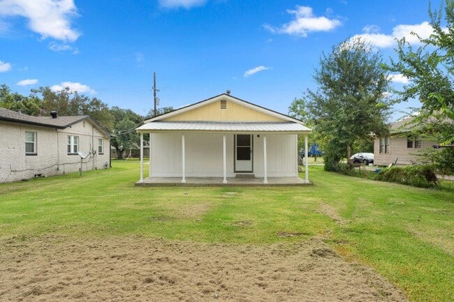 Building Photo - 610 Mcnabb St