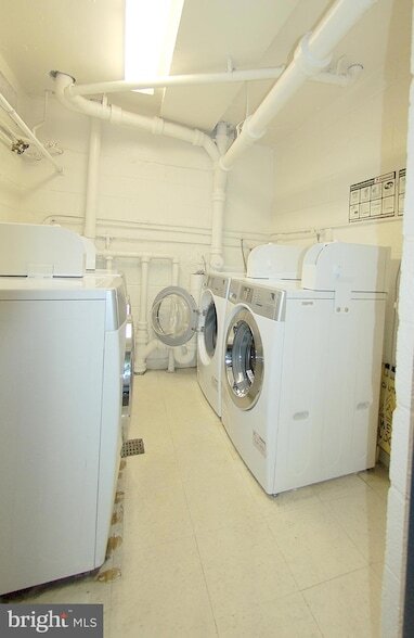Building Photo - 1440 N Street NW Unit 1011
