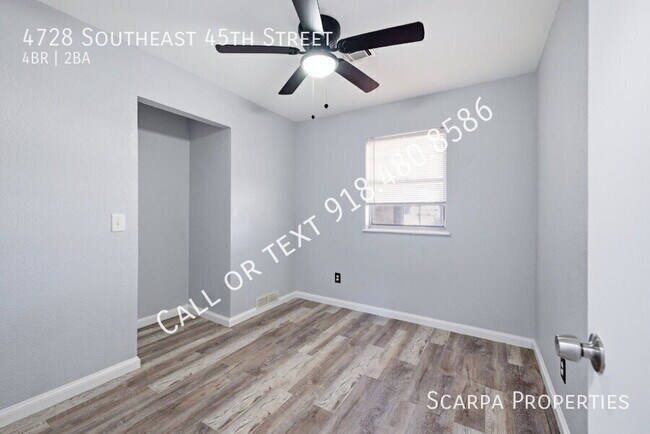 Building Photo - 4728 SE 45th St