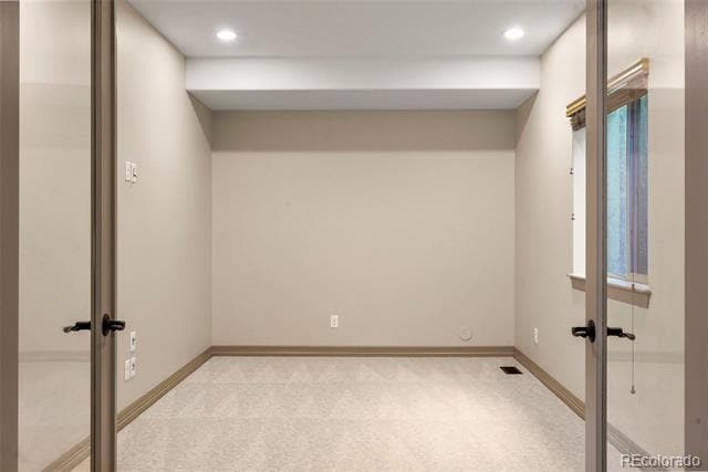 Building Photo - 15252 W Warren Dr