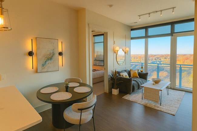 Building Photo - 1616 Anderson Rd