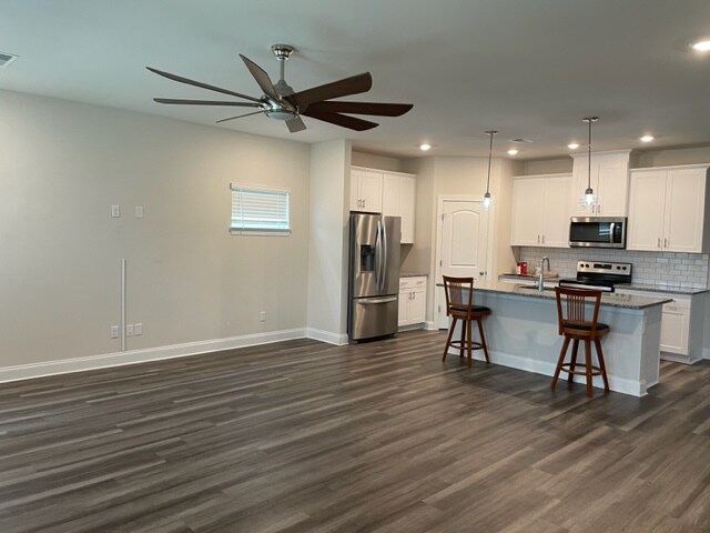 Building Photo - 676 Taylor Bend