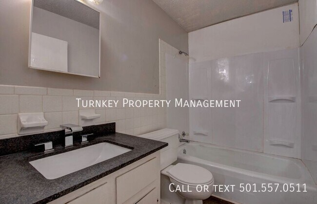 Building Photo - 9012 Tanya Dr