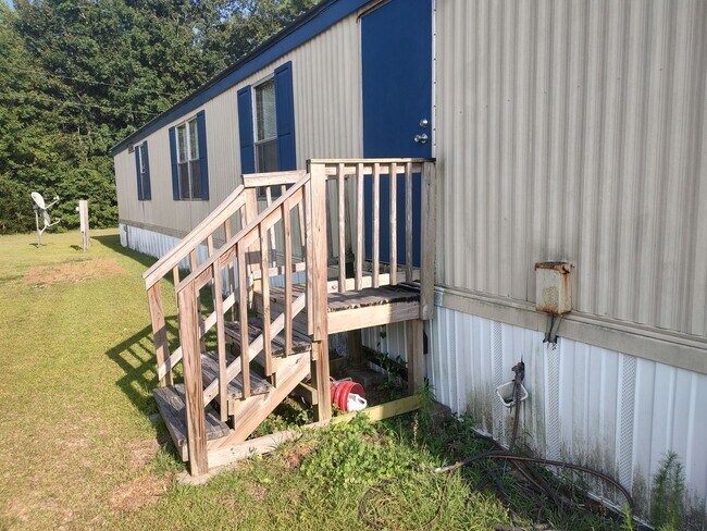 Building Photo - 452 Wetherington Landing Rd
