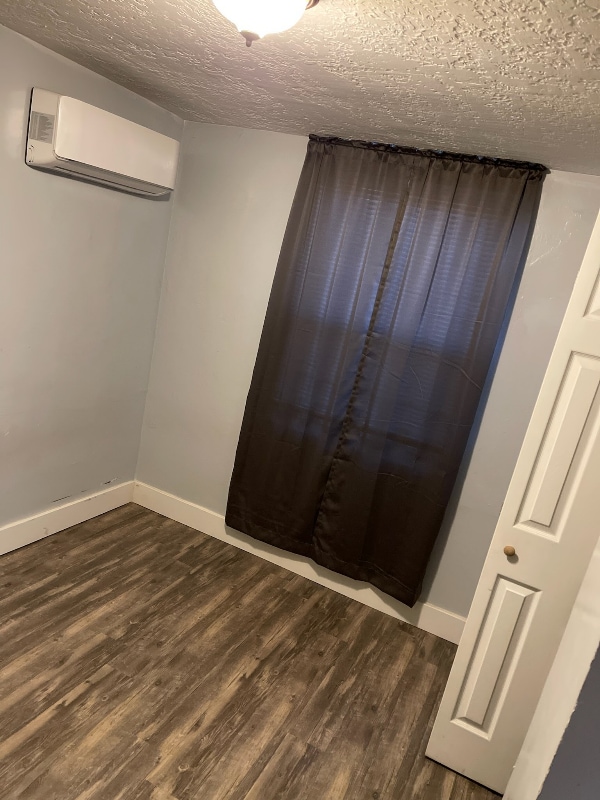 Building Photo - 3255 Ogden Ave