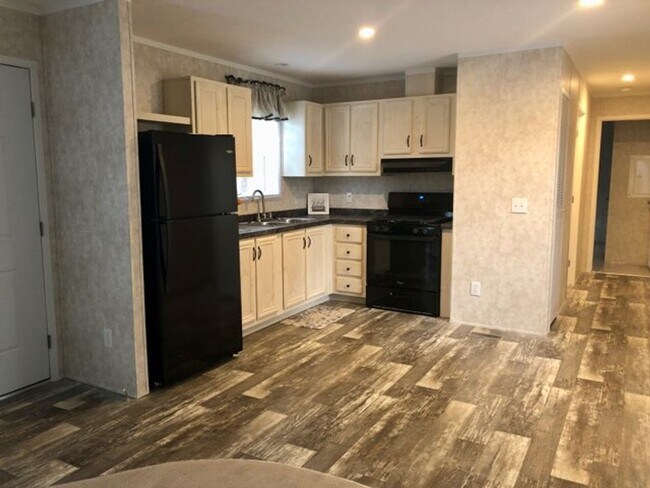 Building Photo - Marybelle Estates MHC