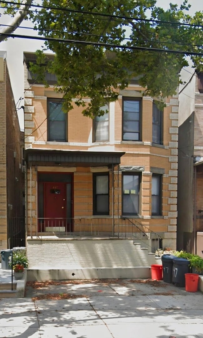 Building Photo - 447 Gregory Ave