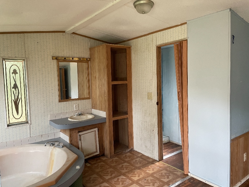 Building Photo - 3317 Pine Needle Dr
