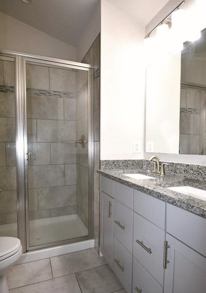 Building Photo - 551 Roszel Way