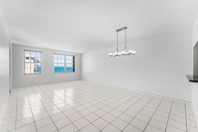 Building Photo - 3475 S Ocean Blvd