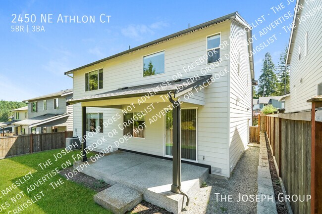 Building Photo - 2450 NE Athlon Ct