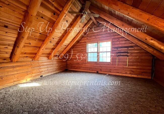 Building Photo - 24201 Martingale Ln