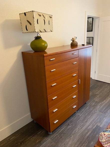 Building Photo - 904 1/2 Persifer St