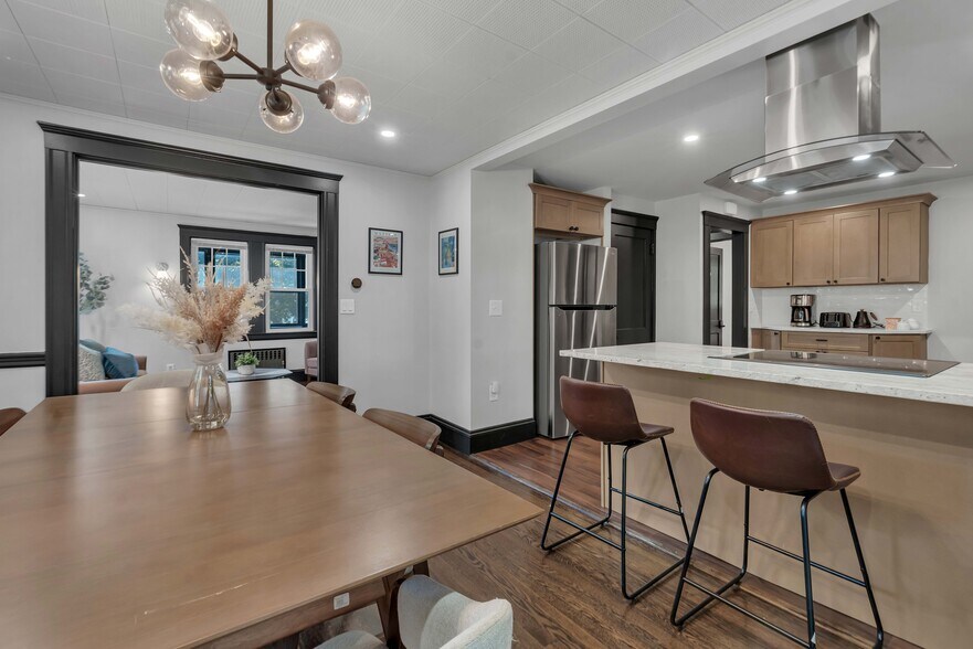 Building Photo - 50 Sprague St