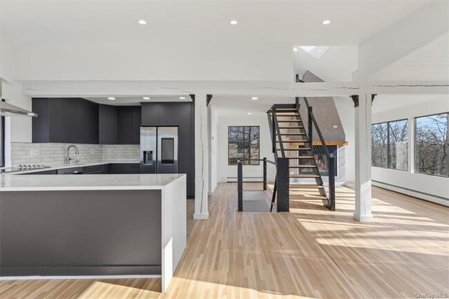 Building Photo - 294 Riverview Rd