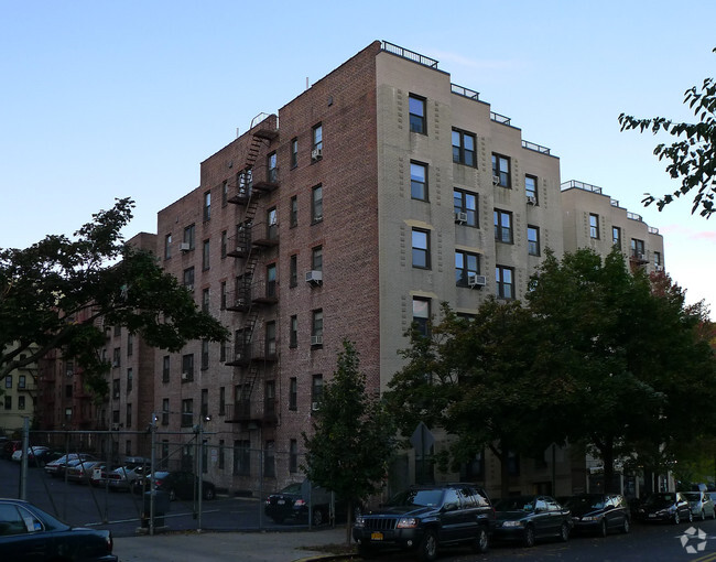 Building Photo - 600 West 218th Street