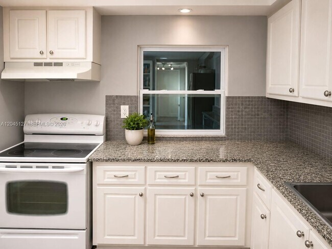 Building Photo - 851 Three Islands Boulevard