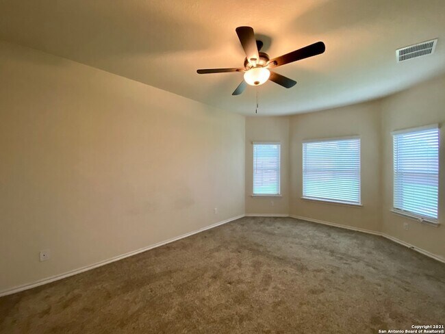 Building Photo - 491 Hunters Rnch E