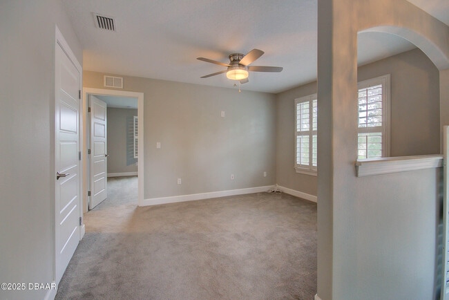 Building Photo - 1320 N Beach St