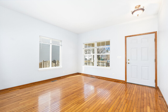Building Photo - 14149 S Napa Cir