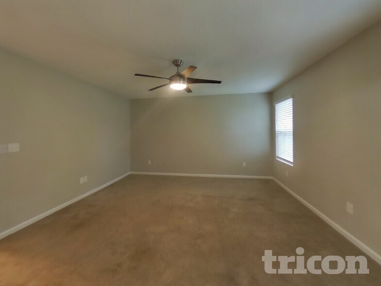 Building Photo - 2035 Dutton Island Oaks Wy