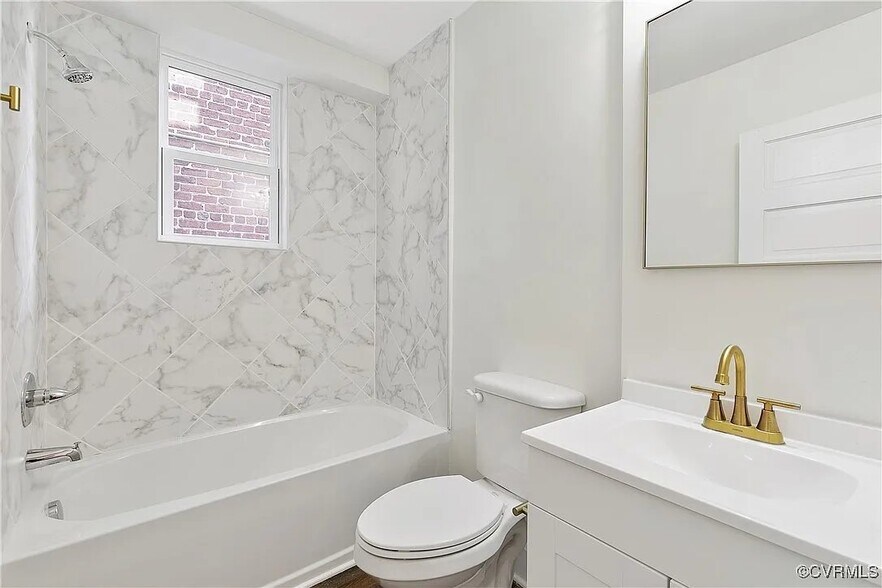 Building Photo - 3139 Ellwood Ave