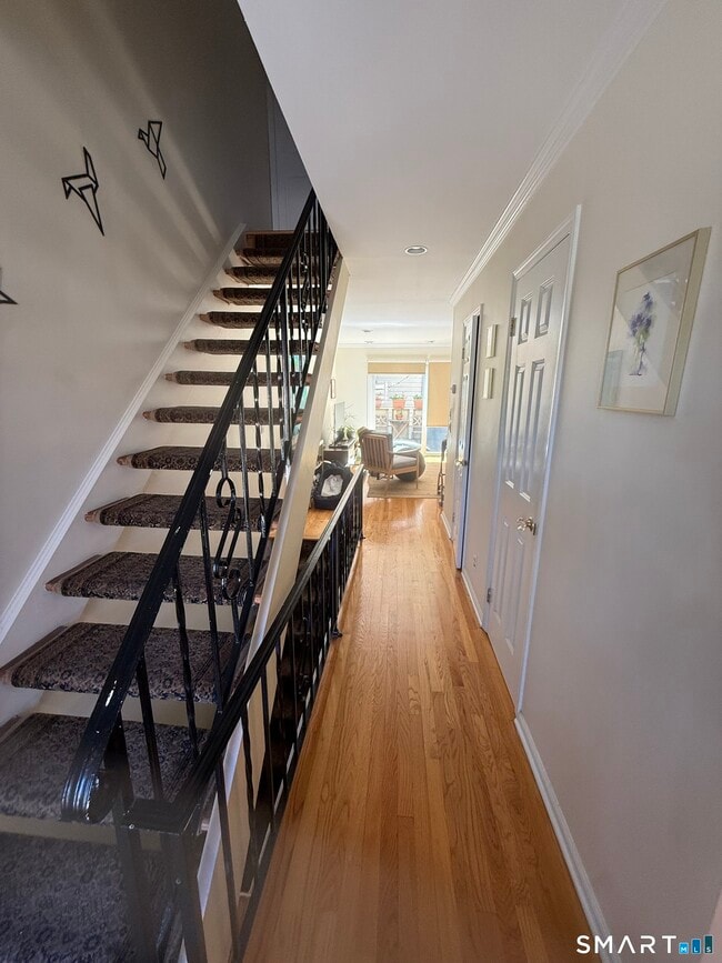 Building Photo - 202 Soundview Ave