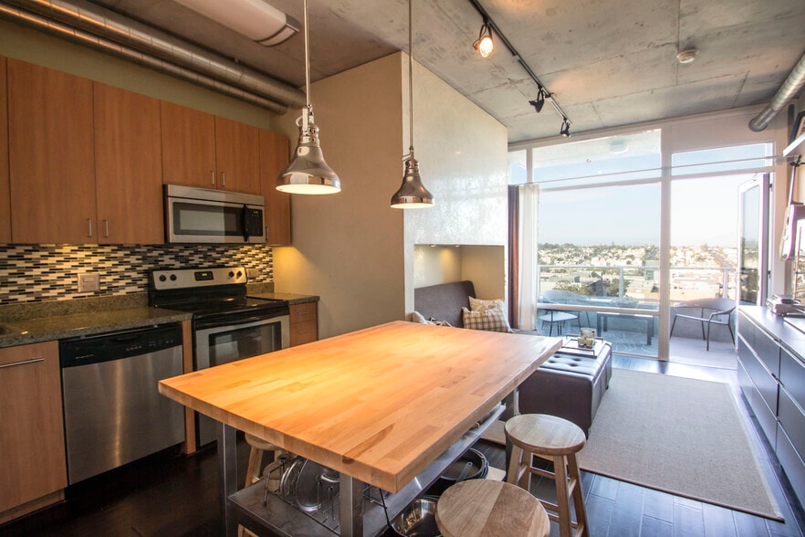 Living - 1080 Park Blvd