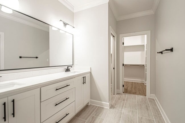 Building Photo - 306 Kanis Ridge Dr