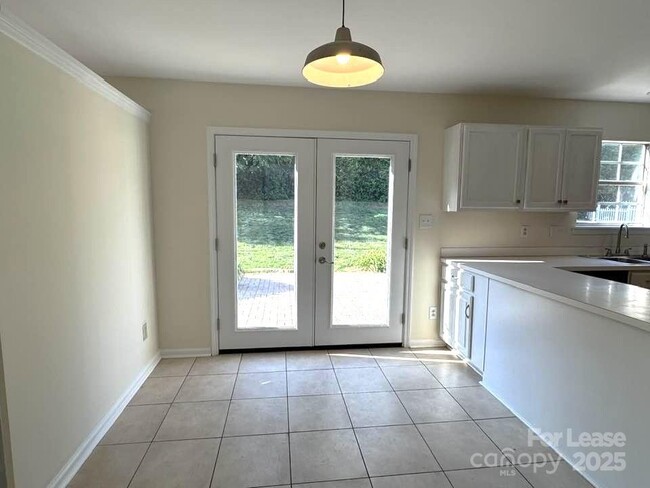Building Photo - 9037 Castlebay Dr