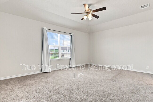 Building Photo - 913 Rolling River