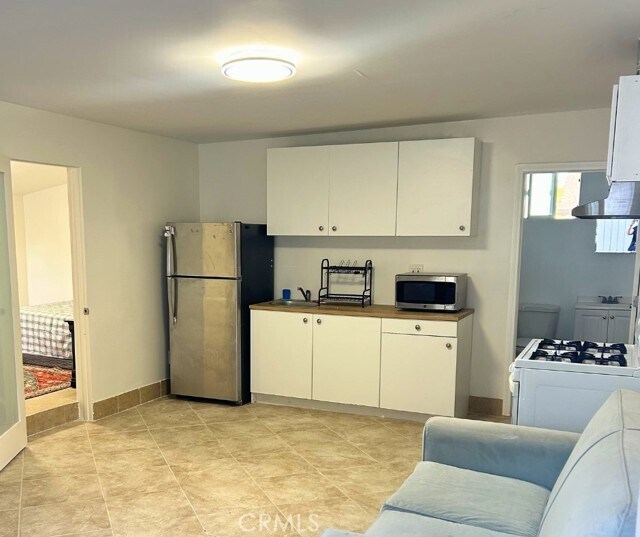 Building Photo - 7758 Eton Ave