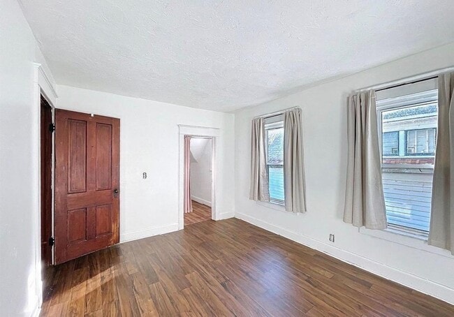 Building Photo - 1915 15th St