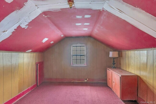 Building Photo - 105 Woodside Ave