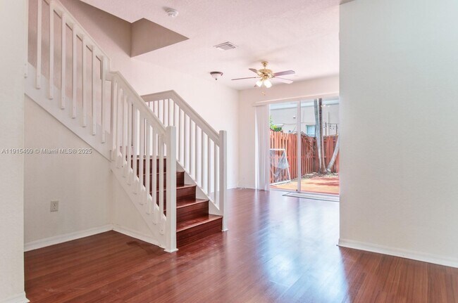 Building Photo - 12435 SW 125th St