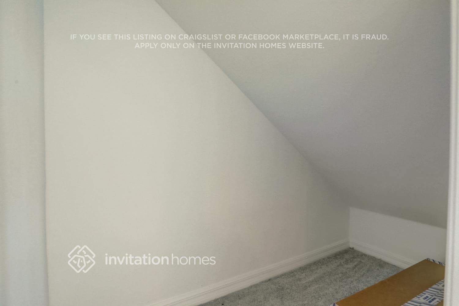 Building Photo - 2035 E Landings Wy