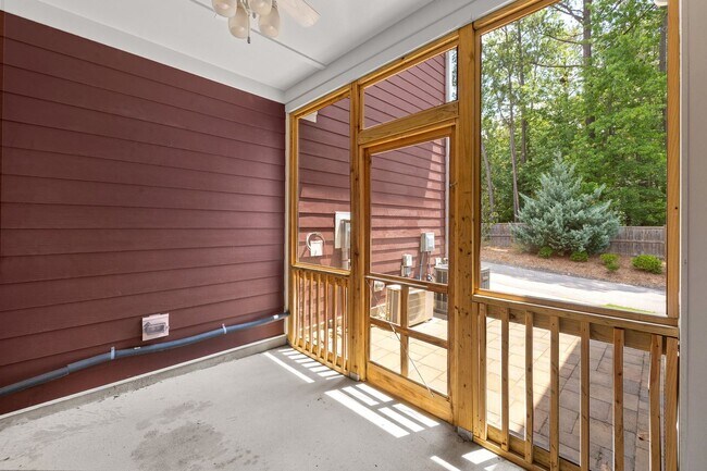 Building Photo - 3 Bedroom Townhome with Rooftop Terrace in Downtown Wake Forest!