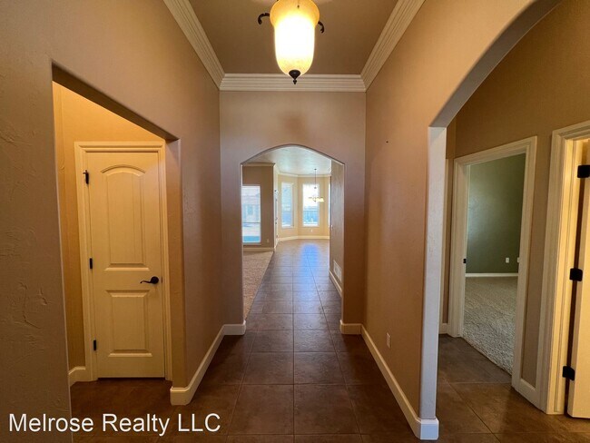 Building Photo - 4 br, 2.5 bath House - 12100 Kimberlyn Road