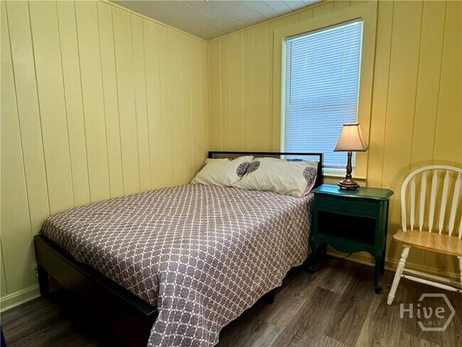 Building Photo - 233 Quacco Rd