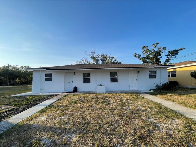 Primary Photo - 1149 Alma St