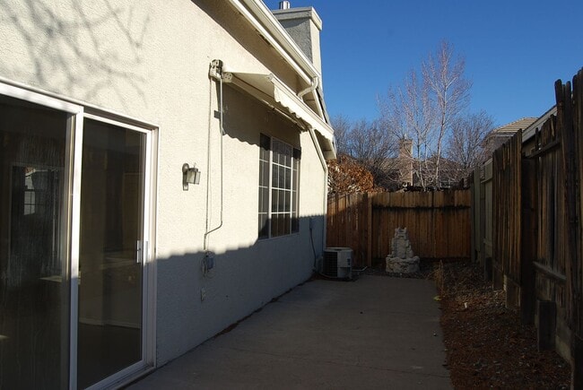 Building Photo - Single-Level Patio Home in Gated South Meadows Community