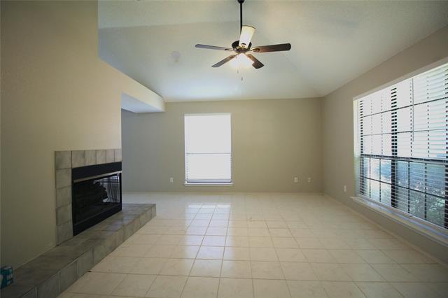 Building Photo - 2318 Springfield Ln