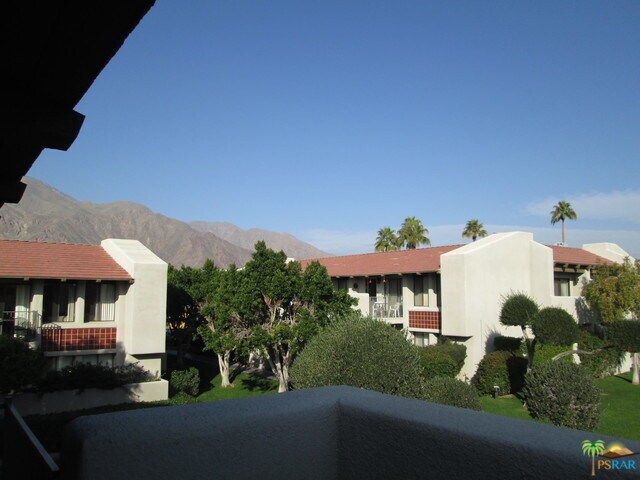 Building Photo - 1100 E Amado Rd