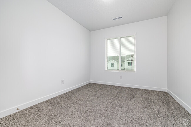 3BR, 2.5BA - 2,300SF - 2nd Bedroom - Hidden Hollow Townhomes