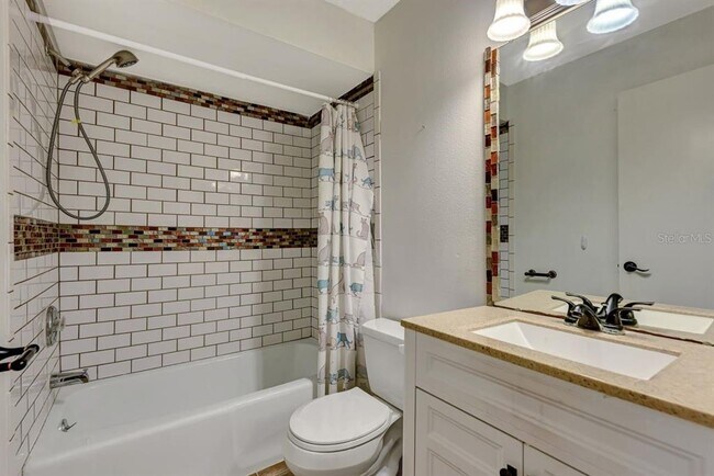 Building Photo - 5645 Summerside Ln