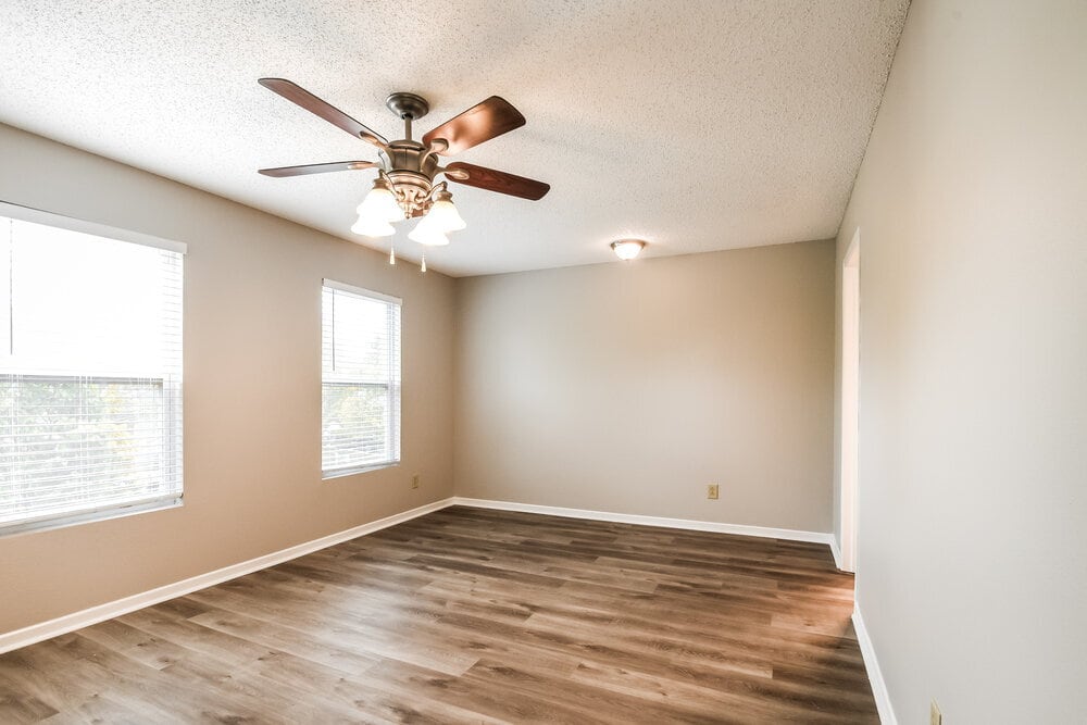 Building Photo - 14390 Black Farm Dr
