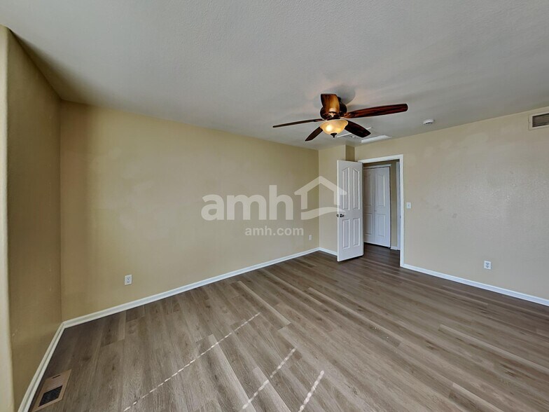 Building Photo - 21551 E 42nd Ave