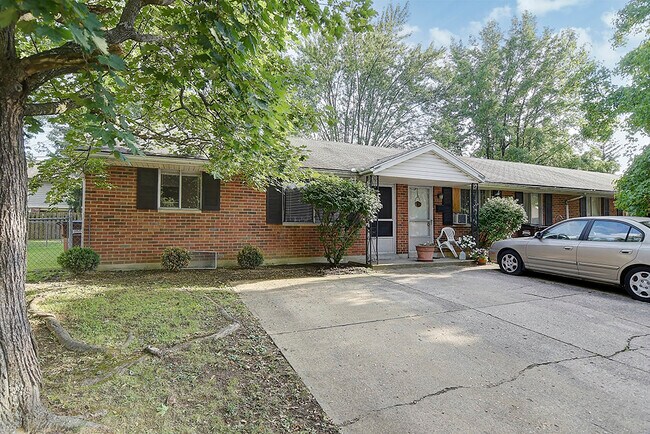 Primary Photo - 4962 Leeper St